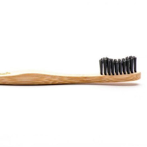 Зубная щетка Humble Brush черная средней жесткости