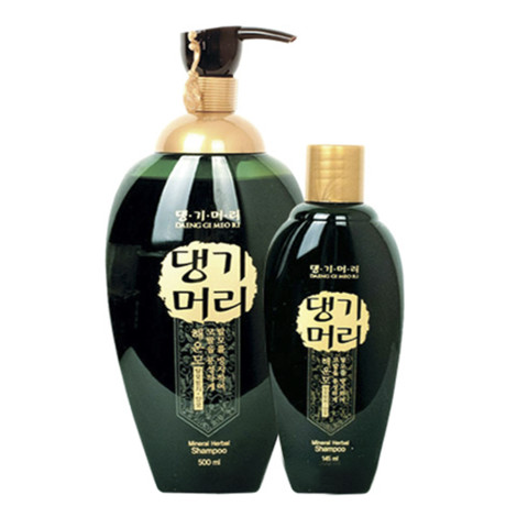 Минеральный шампунь Daeng Gi Meo Ri Mineral Herbal Shampoo на основе целебных трав 500 мл + 145 мл